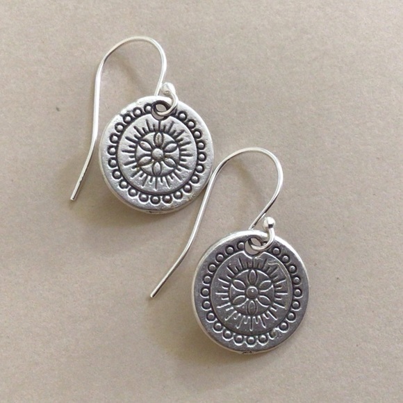 Sterling Silver Sundance charm Earrings new - Picture 2 of 8